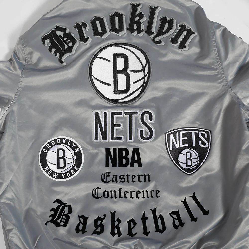 NBA BROOKLYN NETS OLD ENGLISH MEN'S RIB SATIN JACKET (GRAY) - Image 11