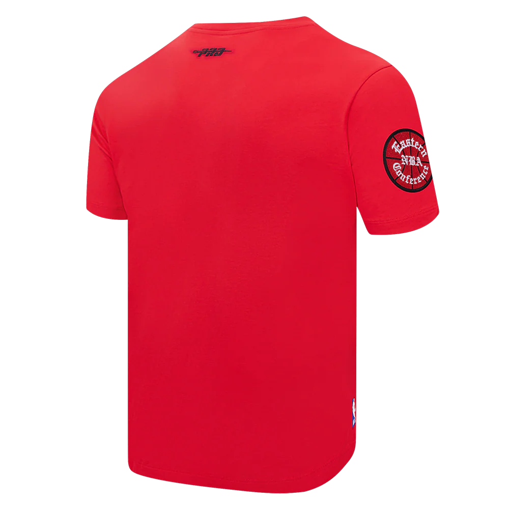 NBA CHICAGO BULLS TEAM BADGE MEN'S WM SJ TEE (RED) - Image 4