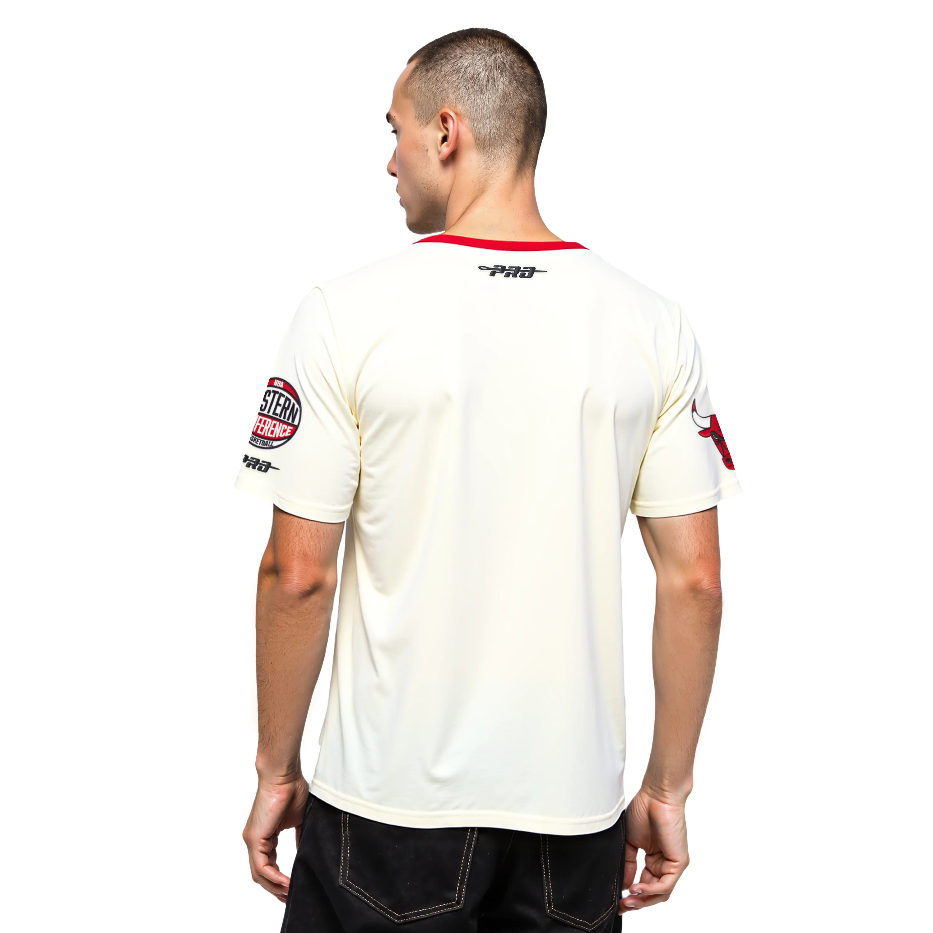 NBA CHICAGO BULLS MODERN ORIGINALS MEN'S RINGER TEE (EGGSHELL/ RED) - Image 2