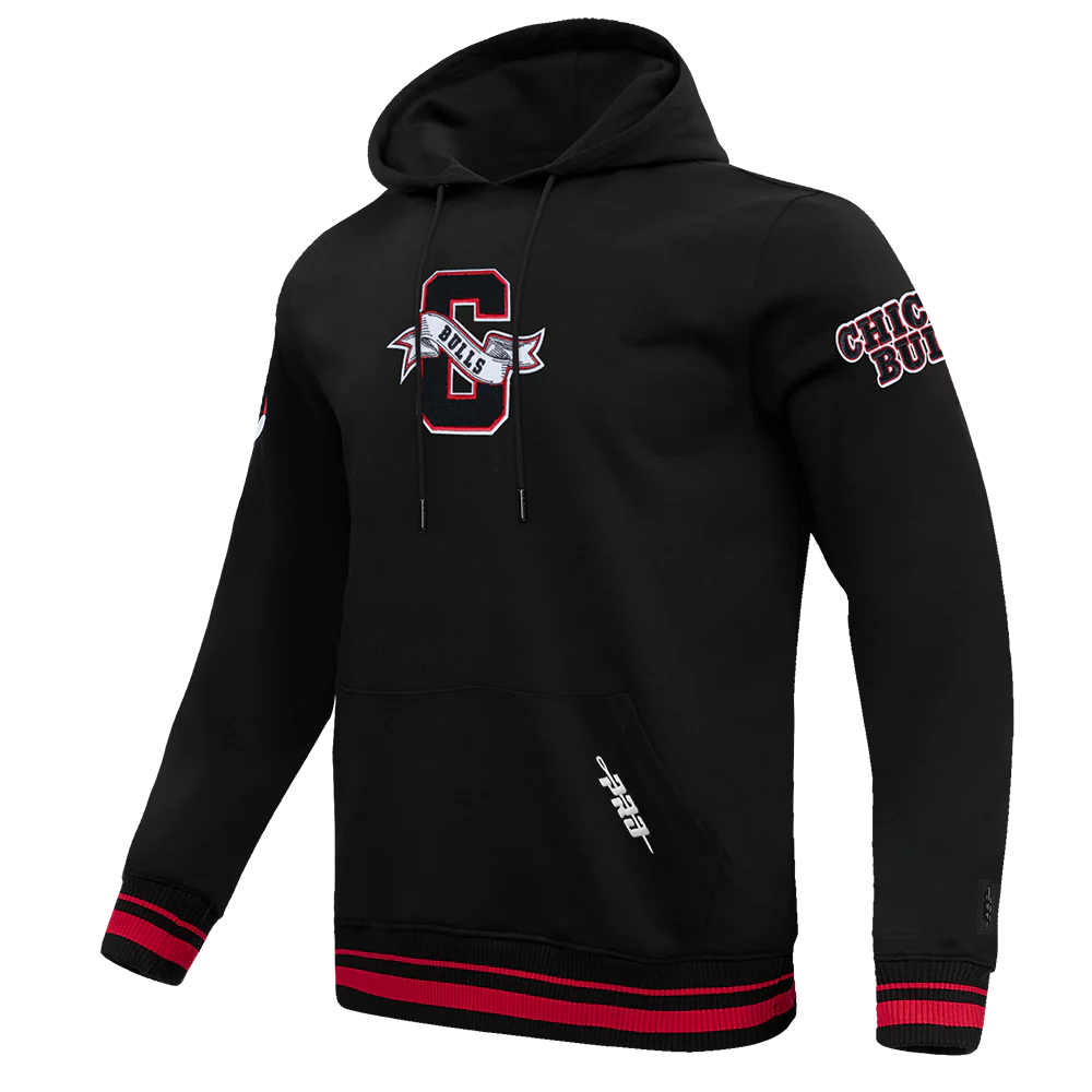 NBA CHICAGO BULLS TEAM PENNANTS MEN'S RIB FLEECE PULLOVER HOODIE (BLACK/RED/BLACK) - Image 2