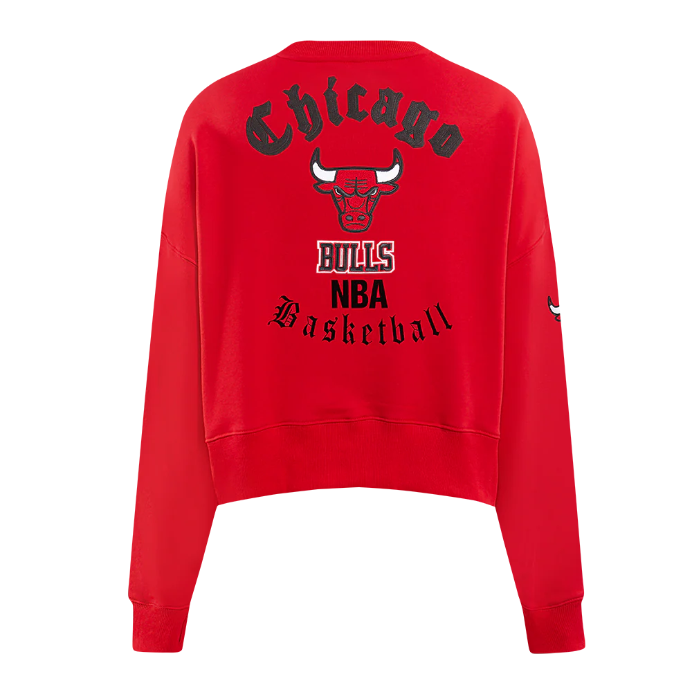 NBA CHICAGO BULLS OLD ENGLISH WOMEN'S FLC CREWNECK (RED) - Image 5