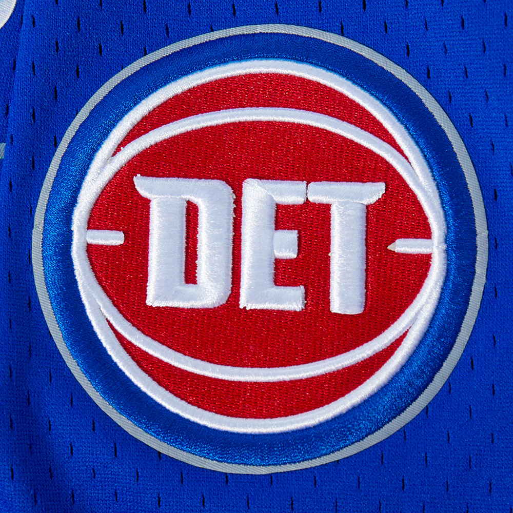 NBA DETROIT PISTONS CLASSIC MEN'S MESH BUTTON DOWN SHIRT (ROYAL BLUE/RED) - Image 6