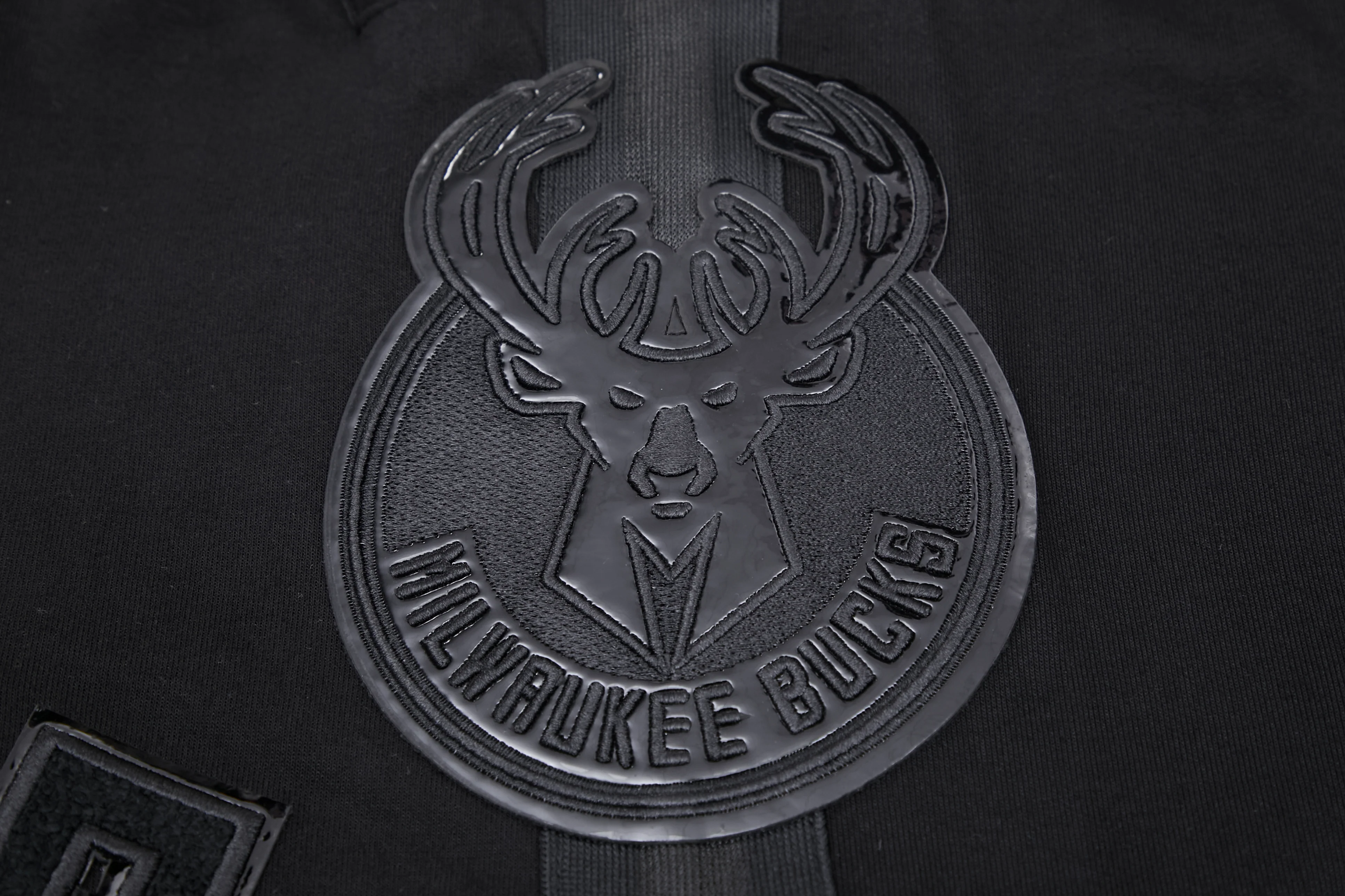 NBA MILWAUKEE BUCKS TRIPLE BLACK PRO TEAM MEN'S SHORT (BLACK) - Image 12