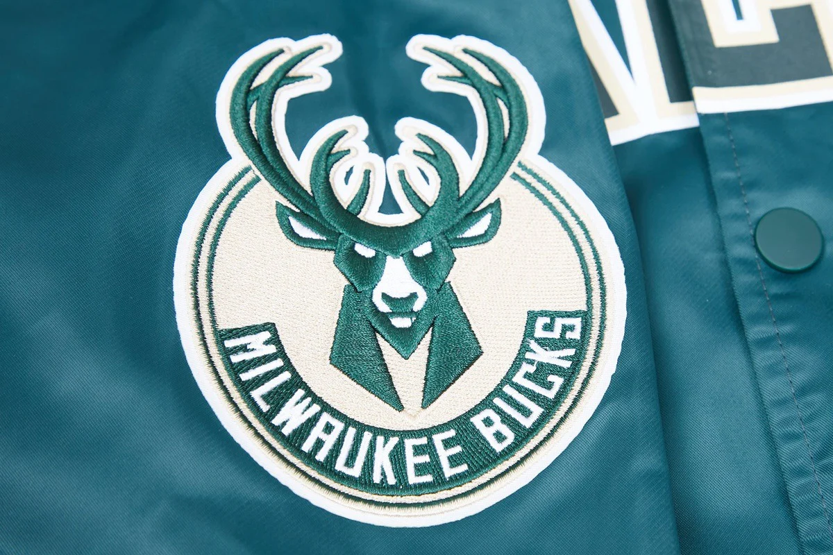 NBA MILWAUKEE BUCKS BIG LOGO MEN'S SATIN JACKET (FOR) - Image 6