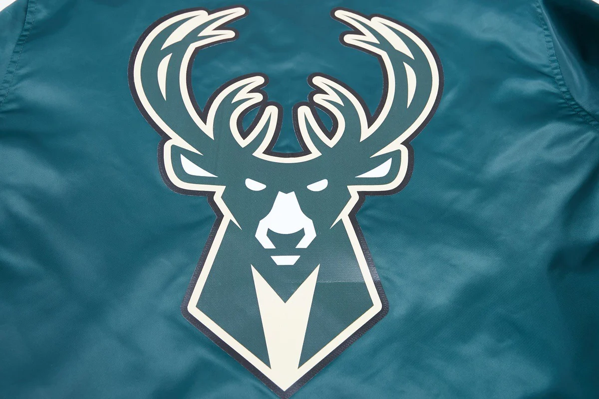 NBA MILWAUKEE BUCKS BIG LOGO MEN'S SATIN JACKET (FOR) - Image 8