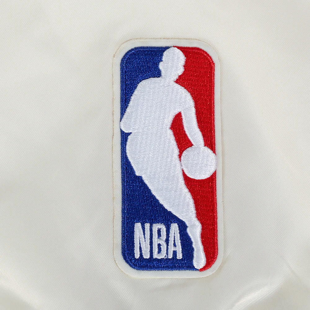 NBA MILWAUKEE BUCKS RETRO CLASSIC MEN'S RIB SATIN JACKET (EGGSHELL/ BLACK) - Image 10