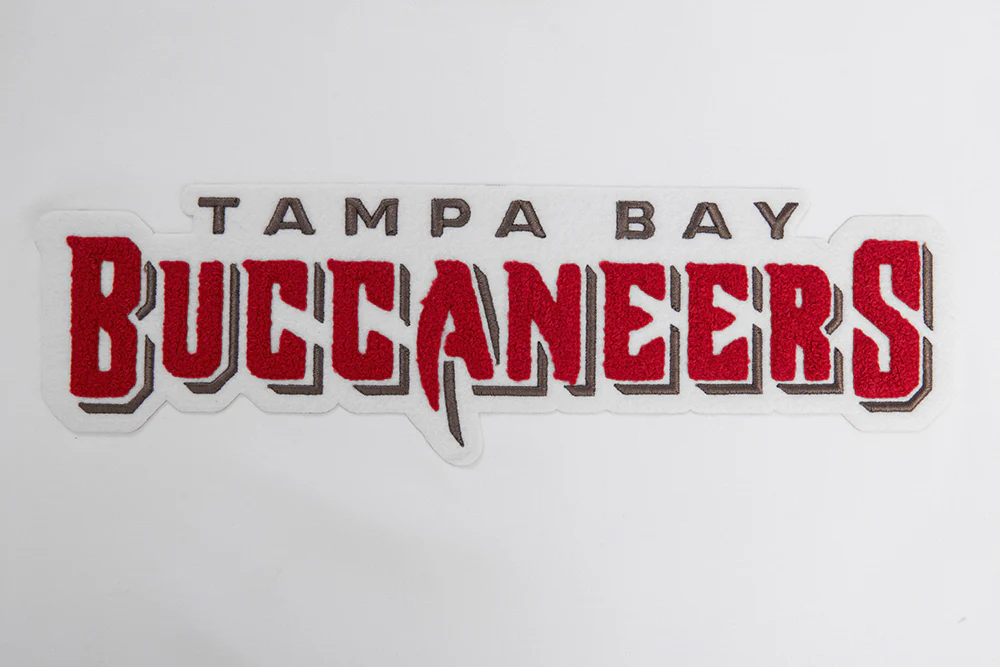 NFL TAMPA BAY BUCCANEERS CLASSIC CHENILLE TEE (WHITE) - Image 5