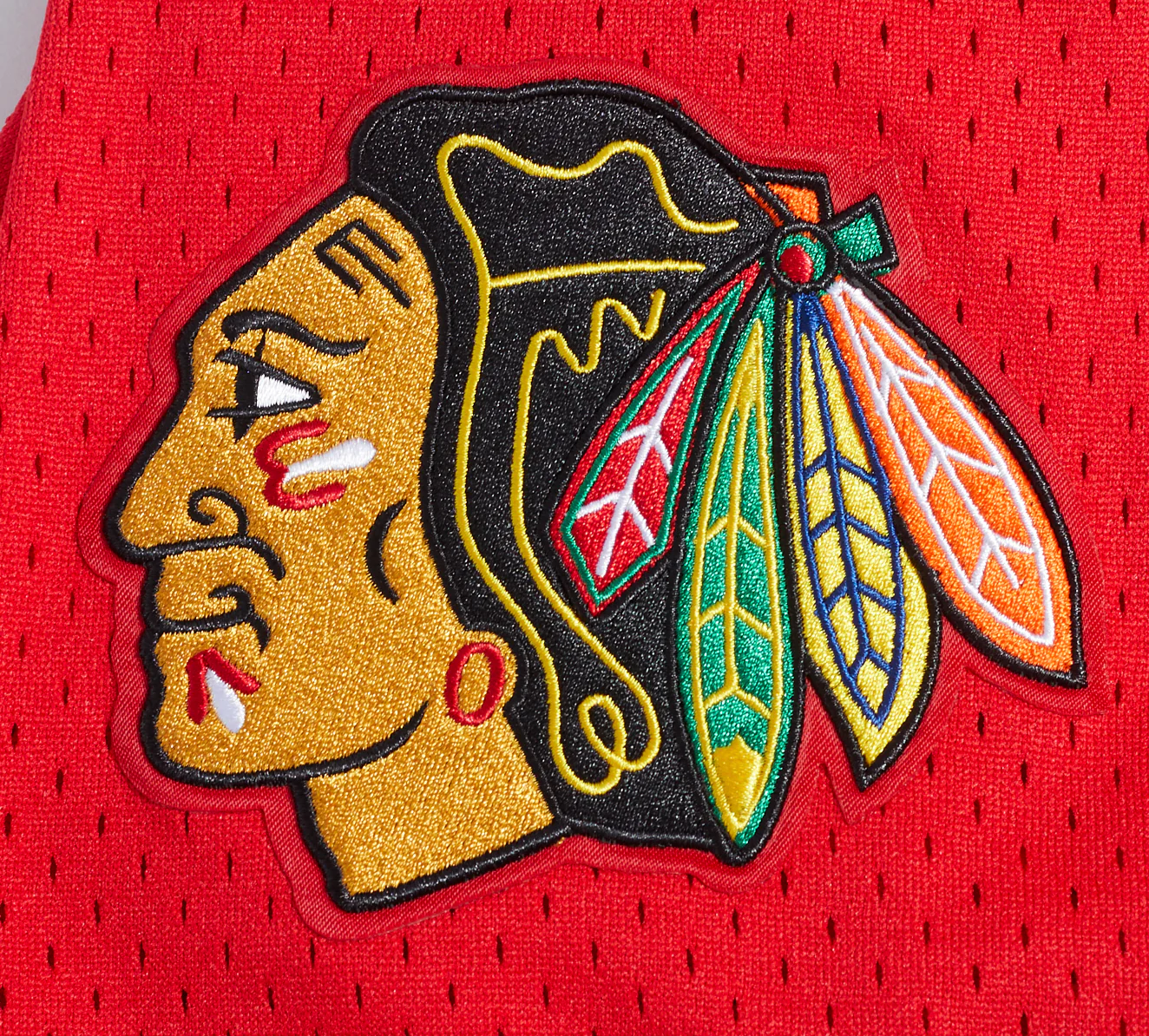 NHL CHICAGO BLACKHAWKS CLASSIC MEN'S MESH BUTTON DOWN SHIRT (RED/BLACK) - Image 5