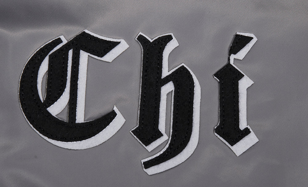 MLB CHICAGO WHITE SOX OLD ENGLISH MEN'S RIB SATIN JACKET (GRAY) - Image 9
