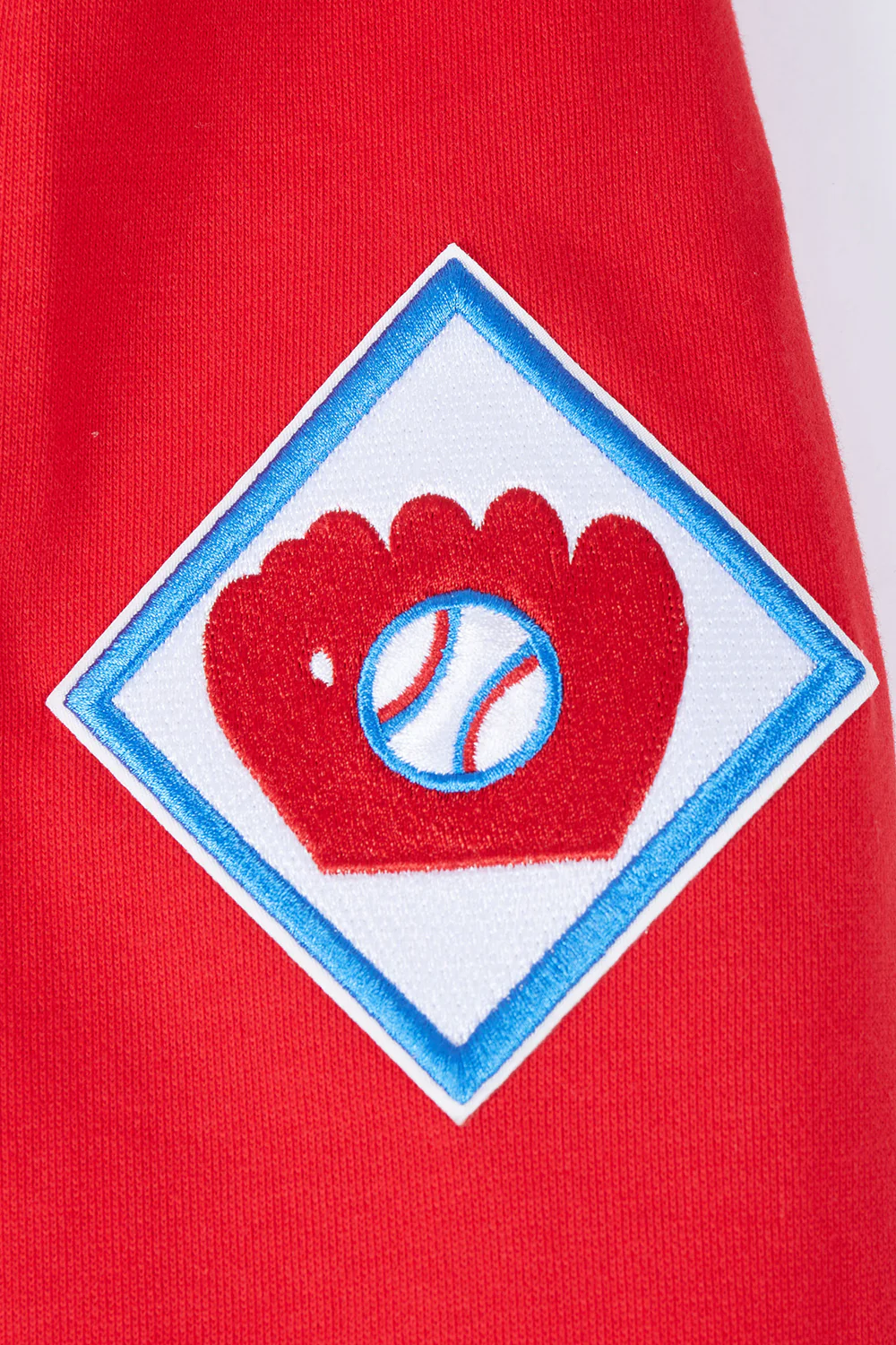 MLB ST. LOUIS CARDINALS OLD ENGLISH MEN'S PULLOVER HOODIE (RED) - Image 7
